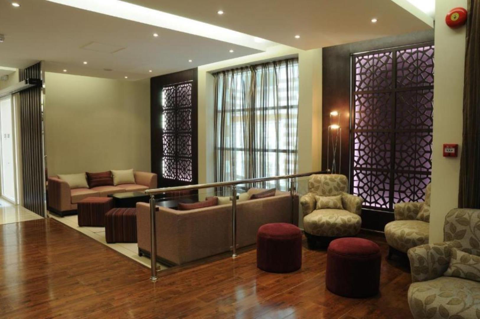Villaggio Hotel Абу Даби Екстериор снимка